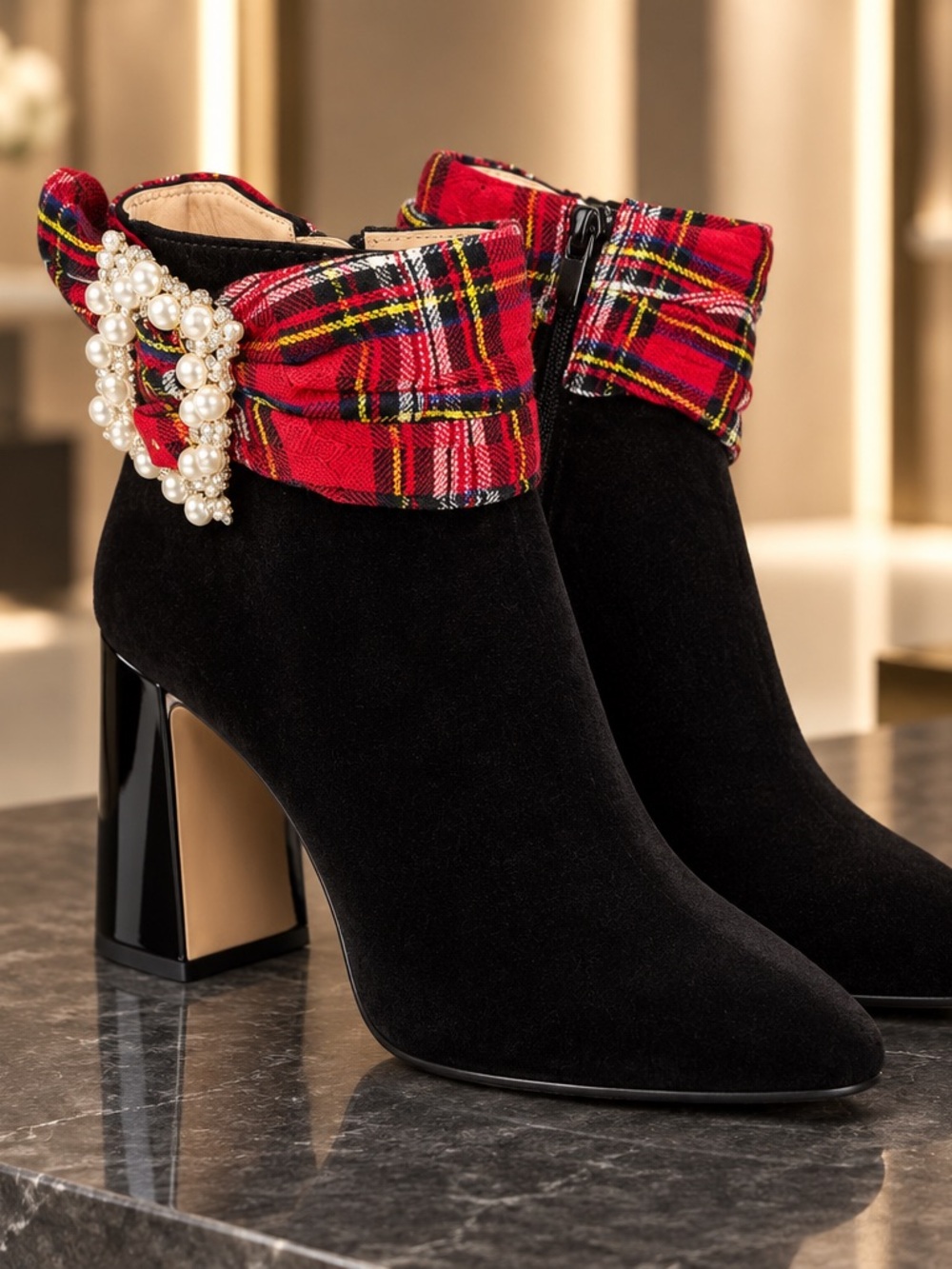Betsey Johnson Idris Plaid Pearl Ankle Boots Heel Size 7.5 EUC